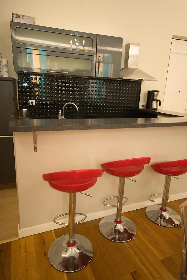 Apartmán Old Town Luxury 3 Beds Nice